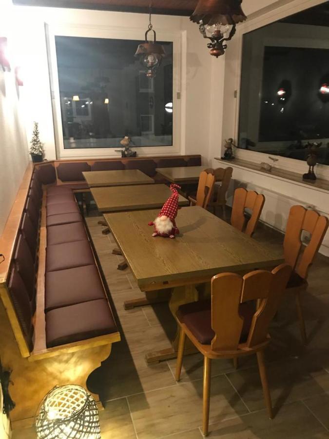 Haus Astenblick In Winterberg Fuer Bis Zu 35 Personen Fuer Wanderveranstaltungen Und Familienfeiern Экстерьер фото