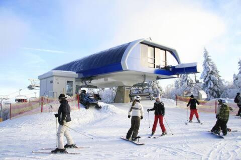 Haus Astenblick In Winterberg Fuer Bis Zu 35 Personen Fuer Wanderveranstaltungen Und Familienfeiern Экстерьер фото