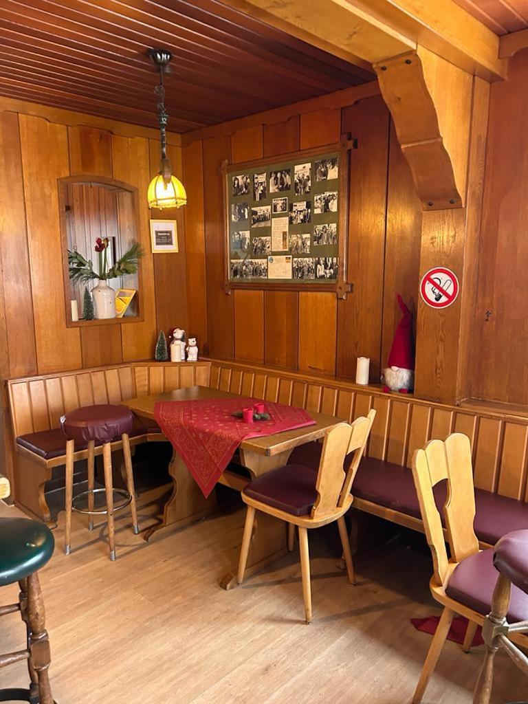 Haus Astenblick In Winterberg Fuer Bis Zu 35 Personen Fuer Wanderveranstaltungen Und Familienfeiern Экстерьер фото