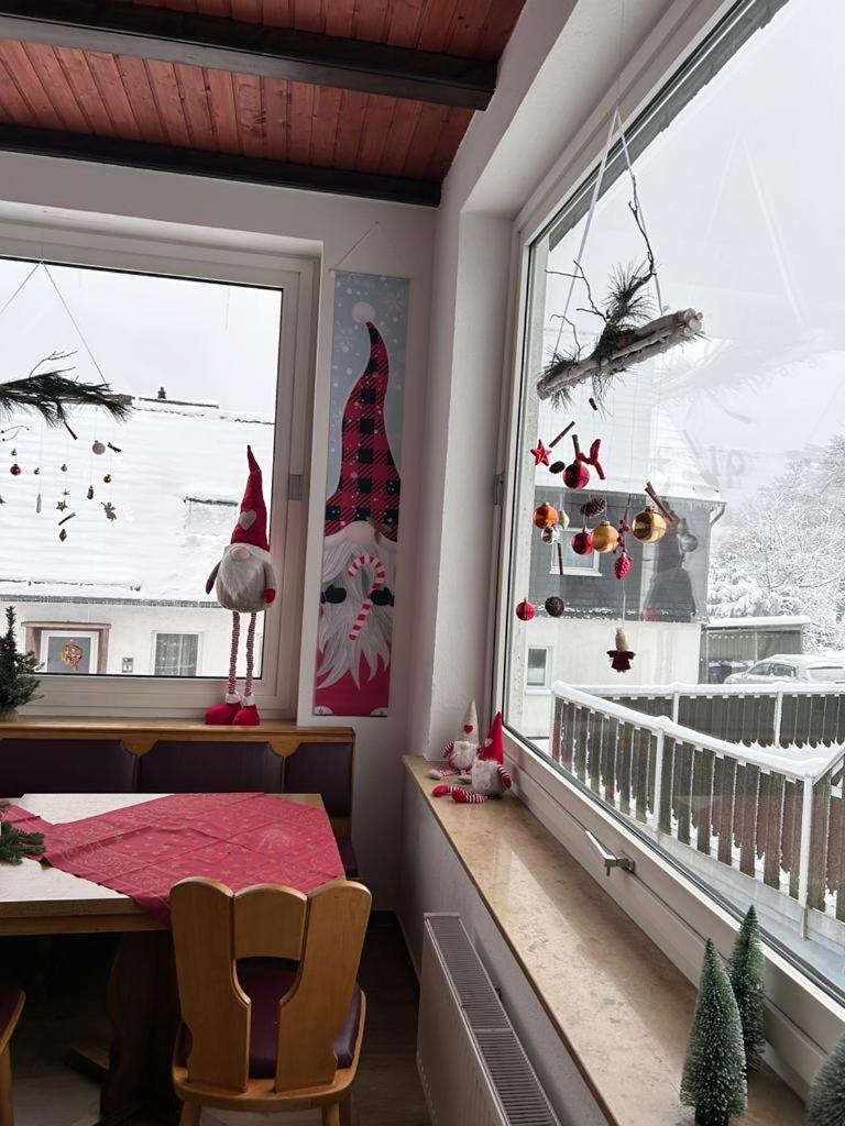 Haus Astenblick In Winterberg Fuer Bis Zu 35 Personen Fuer Wanderveranstaltungen Und Familienfeiern Экстерьер фото