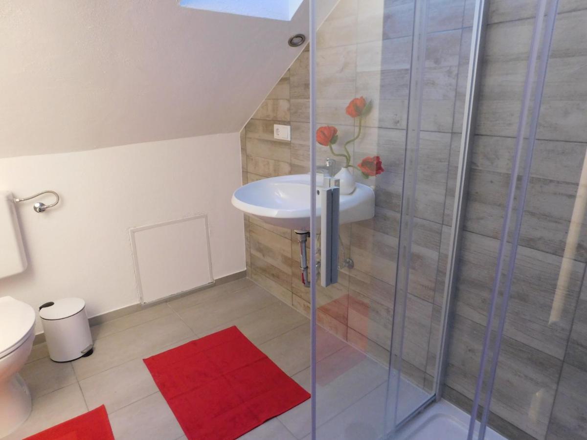 Haus Astenblick In Winterberg Fuer Bis Zu 35 Personen Fuer Wanderveranstaltungen Und Familienfeiern Экстерьер фото